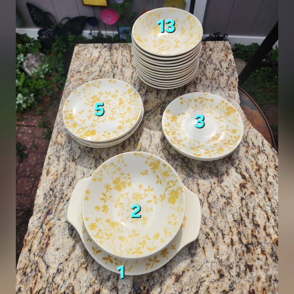 Sheffield Ironstone 1970s Golden Meadows Dinnerware Set - Picture 12 of 12